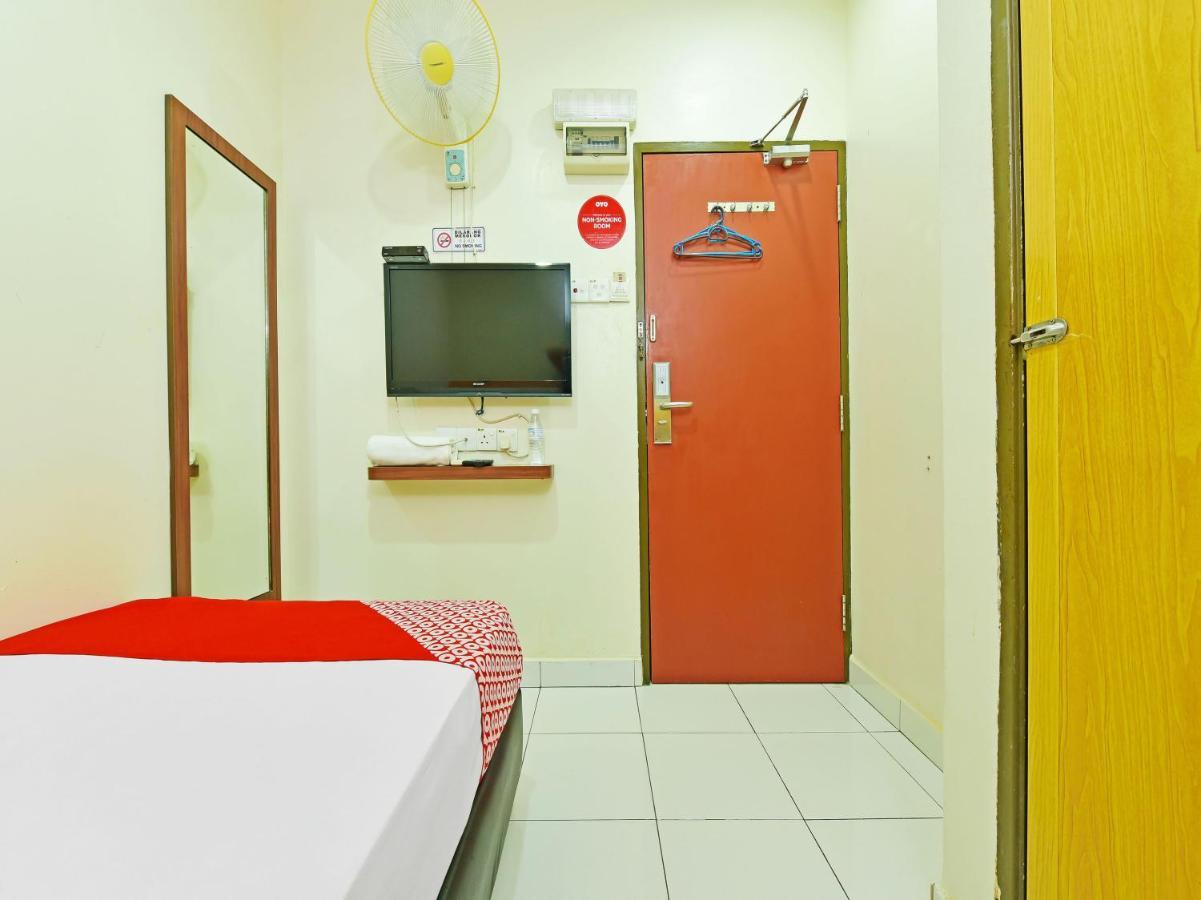 Oyo 575 Hotel Dns Ипох Екстериор снимка